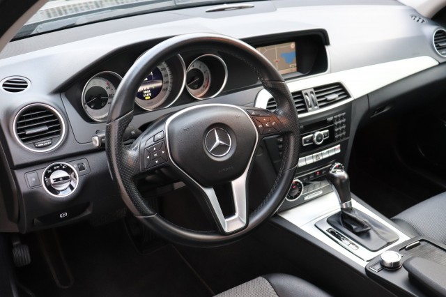 MERCEDES-BENZ C-KLASSE 180 AUT AVANTGARDE/SCHUIFDAK/CLIMA/CRUISE/STOELVERW., Carmix, OSS