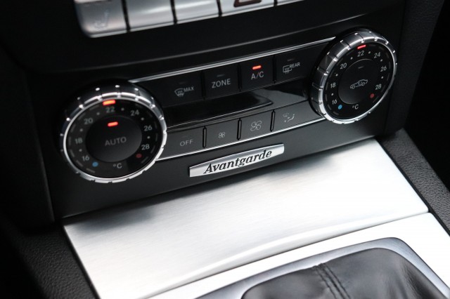 MERCEDES-BENZ C-KLASSE 180 AUT AVANTGARDE/SCHUIFDAK/CLIMA/CRUISE/STOELVERW., Carmix, OSS