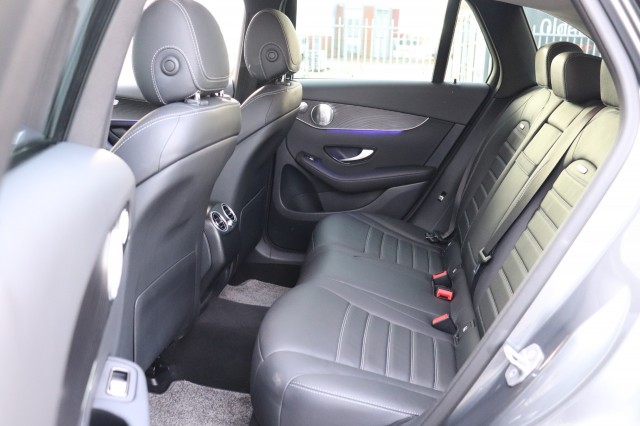 MERCEDES-BENZ GLC-KLASSE 350E  4MATIC AMG-LINE/HEADUP/AMBIENT/LEER/NAVI/19, Carmix, OSS