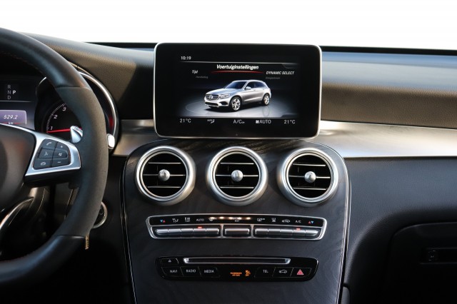 MERCEDES-BENZ GLC-KLASSE 350E  4MATIC AMG-LINE/HEADUP/AMBIENT/LEER/NAVI/19, Carmix, OSS