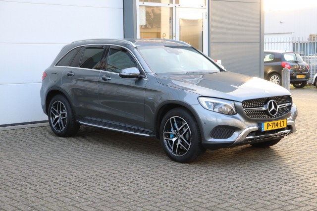MERCEDES-BENZ GLC-KLASSE 350E  4MATIC AMG-LINE/HEADUP/AMBIENT/LEER/NAVI/19, Carmix, OSS
