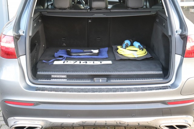 MERCEDES-BENZ GLC-KLASSE 350E  4MATIC AMG-LINE/HEADUP/AMBIENT/LEER/NAVI/19, Carmix, OSS