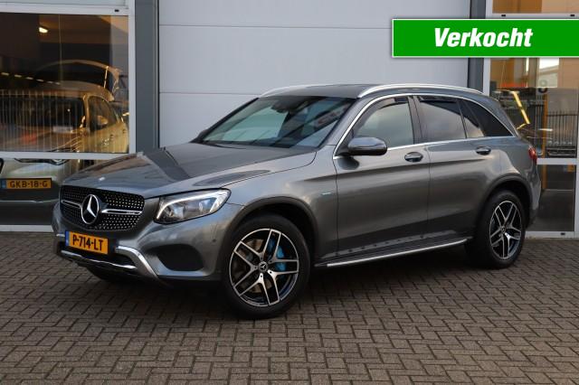 MERCEDES-BENZ GLC-KLASSE - 350E  4MATIC AMG-LINE/LUCHTV./HEADUP/AMBIENT/BURMESTER/CAMERA/19