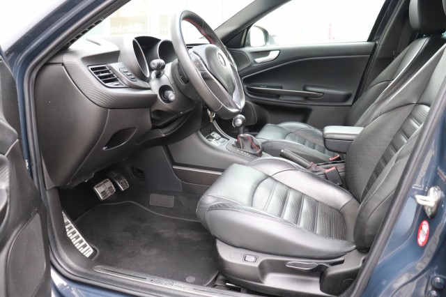 ALFA ROMEO GIULIETTA 1.6 JTDM SUPER AUT/LEER/NAVI/DAB/ORIG.NL, Carmix, OSS