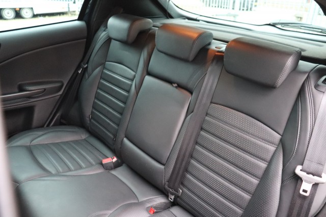 ALFA ROMEO GIULIETTA 1.6 JTDM SUPER AUT/LEER/NAVI/DAB/ORIG.NL, Carmix, OSS