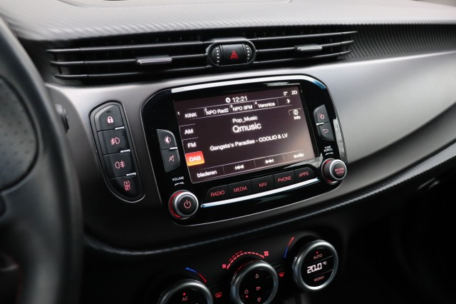 ALFA ROMEO GIULIETTA 1.6 JTDM SUPER AUT/LEER/NAVI/DAB/ORIG.NL, Carmix, OSS