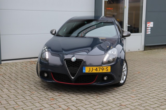 ALFA ROMEO GIULIETTA 1.6 JTDM SUPER AUT/LEER/NAVI/DAB/ORIG.NL, Carmix, OSS