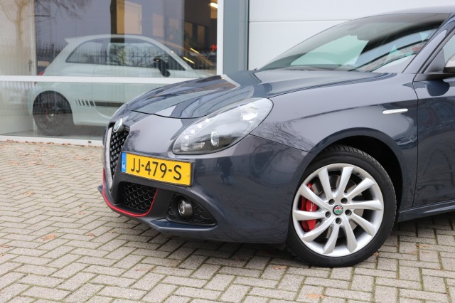 ALFA ROMEO GIULIETTA 1.6 JTDM SUPER AUT/LEER/NAVI/DAB/ORIG.NL, Carmix, OSS