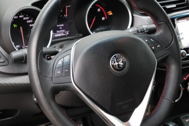ALFA ROMEO GIULIETTA 1.6 JTDM SUPER AUT/LEER/NAVI/DAB/ORIG.NL, Carmix, OSS