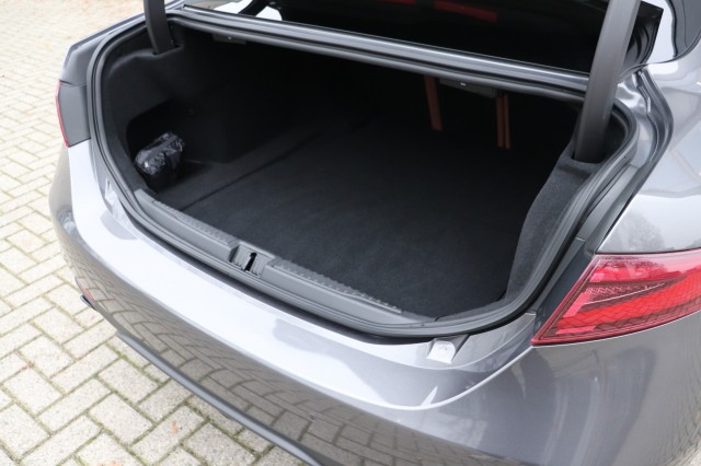 ALFA ROMEO GIULIA 2.0T SUPER AUT/SPORTST./A.CARPLAY/STOEL/STUURVERW./18'', Carmix, OSS