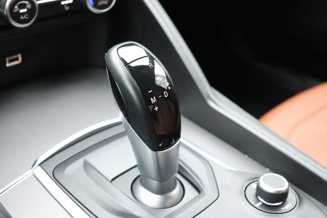 ALFA ROMEO GIULIA 2.0T SUPER AUT/SPORTST./A.CARPLAY/STOEL/STUURVERW./18'', Carmix, OSS