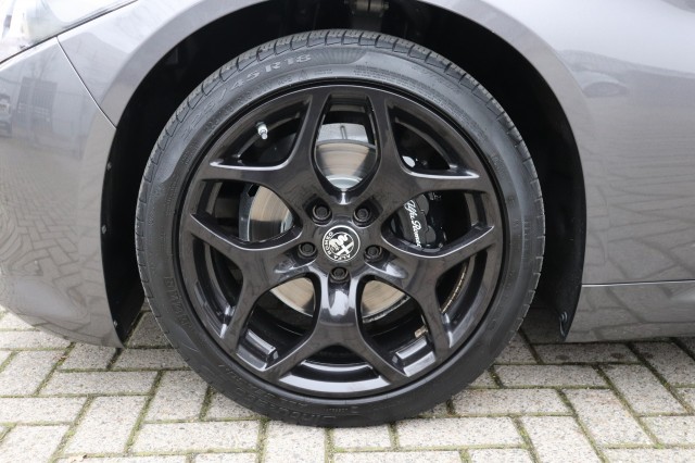 ALFA ROMEO GIULIA 2.0T SUPER AUT/SPORTST./A.CARPLAY/STOEL/STUURVERW./18'', Carmix, OSS