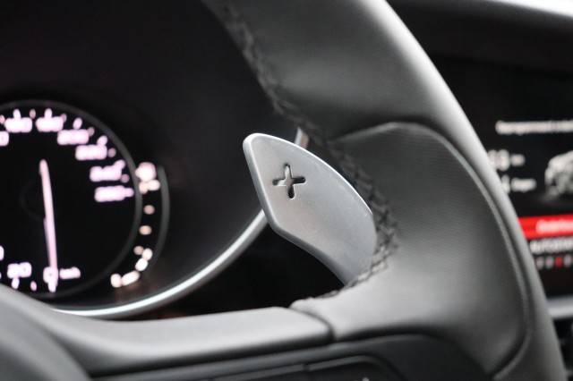 ALFA ROMEO GIULIA 2.0T SUPER AUT/SPORTST./A.CARPLAY/STOEL/STUURVERW./18'', Carmix, OSS