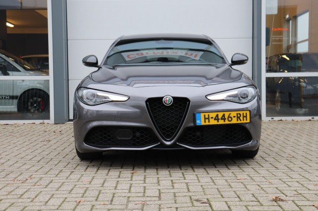 ALFA ROMEO GIULIA 2.0T SUPER AUT/SPORTST./A.CARPLAY/STOEL/STUURVERW./18'', Carmix, OSS