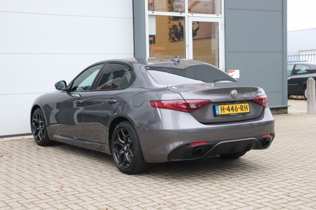 ALFA ROMEO GIULIA 2.0T SUPER AUT/SPORTST./A.CARPLAY/STOEL/STUURVERW./18'', Carmix, OSS