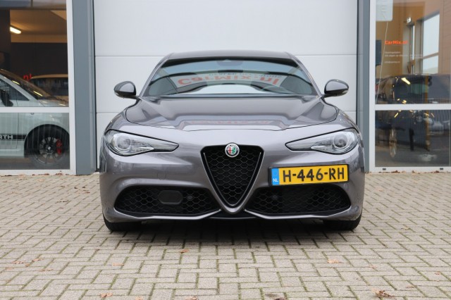 ALFA ROMEO GIULIA 2.0T SUPER AUT/SPORTST./A.CARPLAY/STOEL/STUURVERW./18'', Carmix, OSS