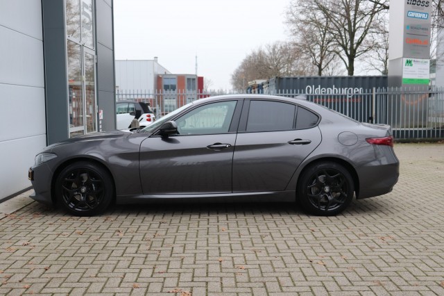ALFA ROMEO GIULIA 2.0T SUPER AUT/SPORTST./A.CARPLAY/STOEL/STUURVERW./18'', Carmix, OSS