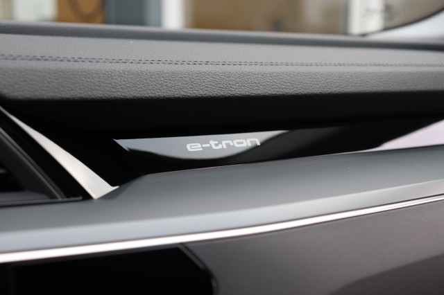 AUDI E-TRON E-TRON 50 Q L ED +, Carmix, OSS