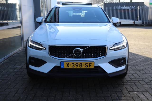 VOLVO V60 CC 2.0 B5 AWD ULTIMATE, Carmix, OSS