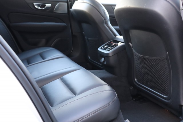 VOLVO V60 CC 2.0 B5 AWD ULTIMATE, Carmix, OSS