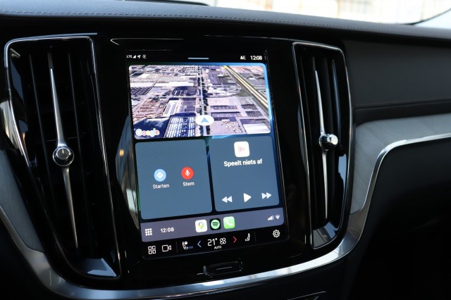 VOLVO V60 CC 2.0 B5 AWD ULTIMATE, Carmix, OSS