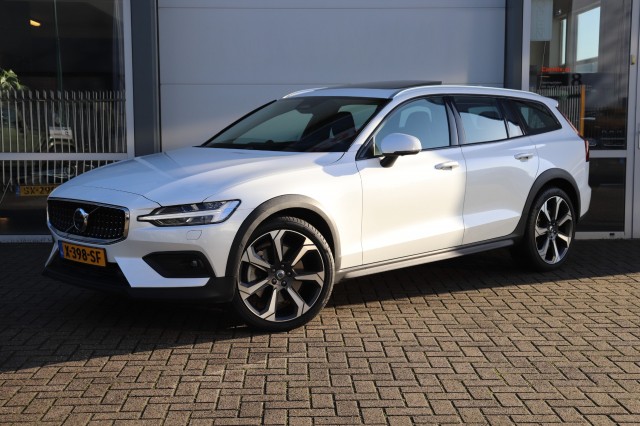 VOLVO V60 CC 2.0 B5 AWD ULTIMATE, Carmix, OSS