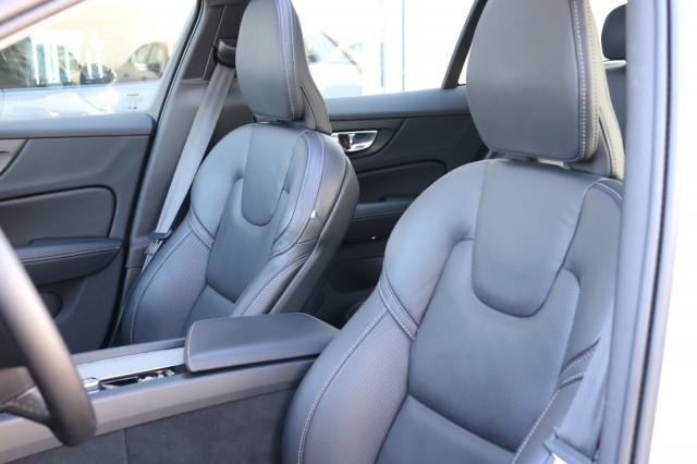 VOLVO V60 CC 2.0 B5 AWD ULTIMATE, Carmix, OSS