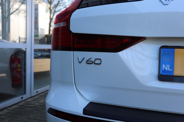 VOLVO V60 CC 2.0 B5 AWD ULTIMATE, Carmix, OSS