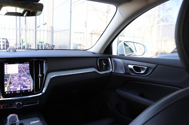 VOLVO V60 CC 2.0 B5 AWD ULTIMATE, Carmix, OSS