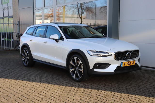 VOLVO V60 CC 2.0 B5 AWD ULTIMATE, Carmix, OSS