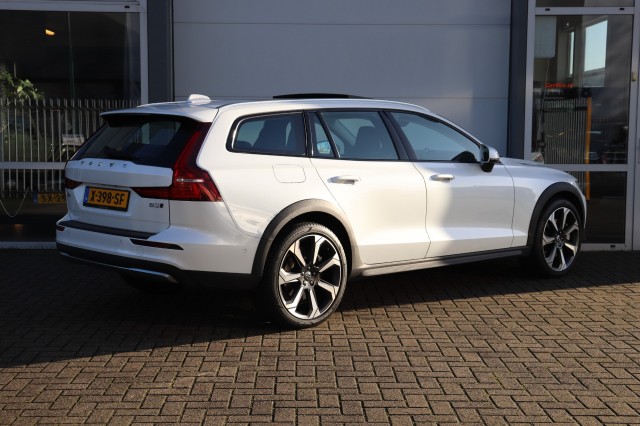 VOLVO V60 CC 2.0 B5 AWD ULTIMATE, Carmix, OSS