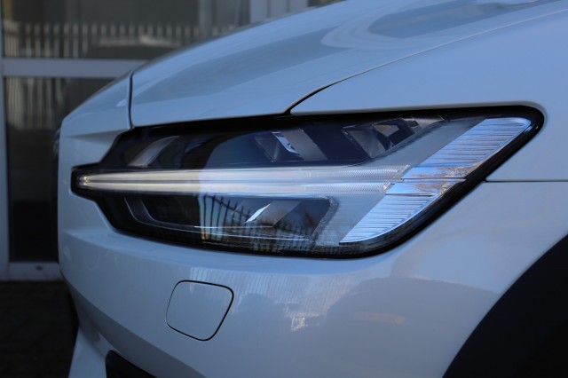 VOLVO V60 CC 2.0 B5 AWD ULTIMATE, Carmix, OSS