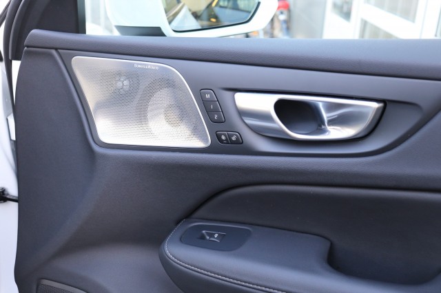 VOLVO V60 CC 2.0 B5 AWD ULTIMATE, Carmix, OSS