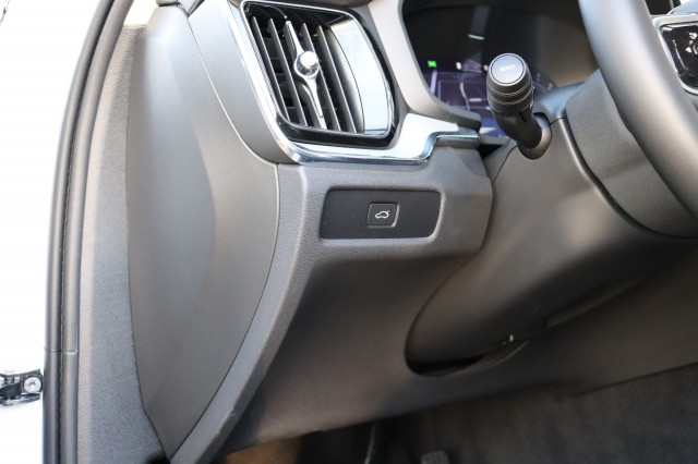 VOLVO V60 CC 2.0 B5 AWD ULTIMATE, Carmix, OSS