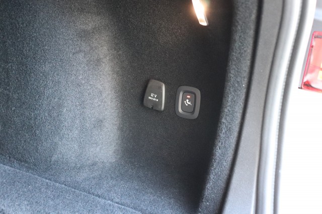 VOLVO V60 CC 2.0 B5 AWD ULTIMATE, Carmix, OSS