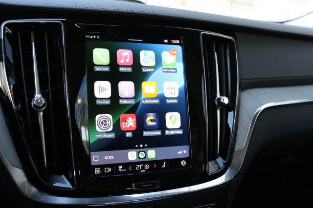 VOLVO V60 CC 2.0 B5 AWD ULTIMATE, Carmix, OSS