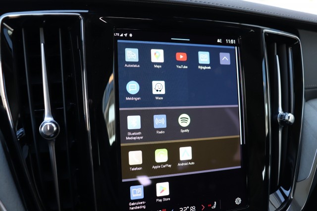 VOLVO V60 CC 2.0 B5 AWD ULTIMATE, Carmix, OSS