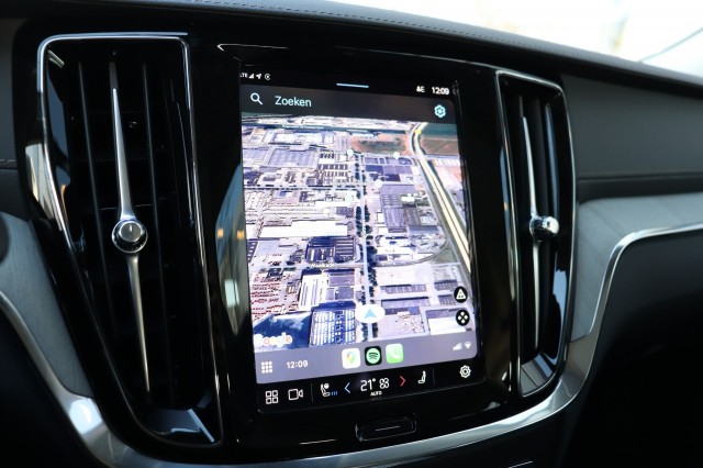 VOLVO V60 CC 2.0 B5 AWD ULTIMATE, Carmix, OSS