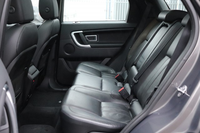 LAND ROVER DISCOVERY 2.0 SI4 4WD HSE LUXURY/TREKHAAK/PAN.DAK/LEER/ORIG.NL, Carmix, OSS