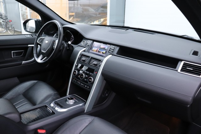 LAND ROVER DISCOVERY 2.0 SI4 4WD HSE LUXURY/TREKHAAK/PAN.DAK/LEER/ORIG.NL, Carmix, OSS