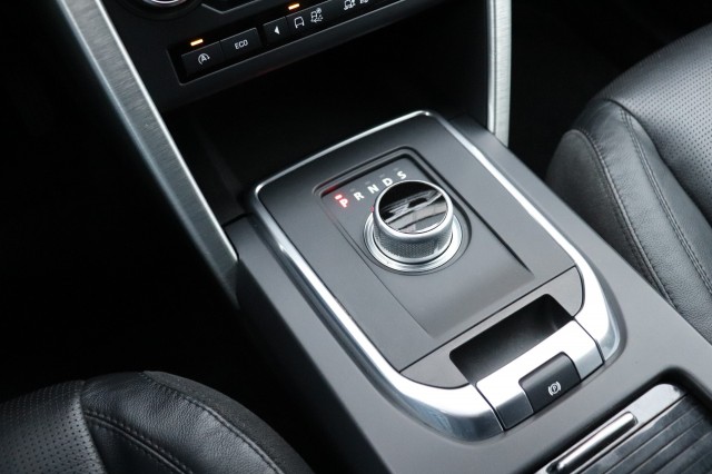 LAND ROVER DISCOVERY 2.0 SI4 4WD HSE LUXURY/TREKHAAK/PAN.DAK/LEER/ORIG.NL, Carmix, OSS