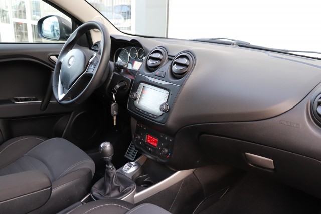 ALFA ROMEO MITO 0.9 TwinAir ECO Super NAVI/CLIMA/CRUISE/DAB/ORIG.NL/16, Carmix, OSS