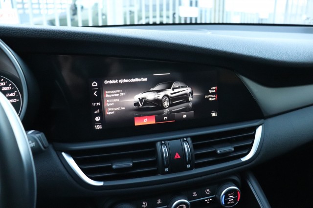 ALFA ROMEO GIULIA 2.0T TI Sprint /ORIG.NL/1E EIG./DEALERONDERH., Carmix, OSS