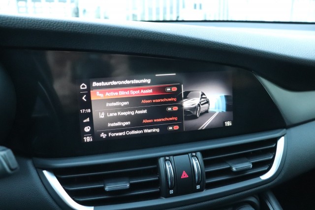 ALFA ROMEO GIULIA 2.0T TI Sprint /ORIG.NL/1E EIG./DEALERONDERH., Carmix, OSS