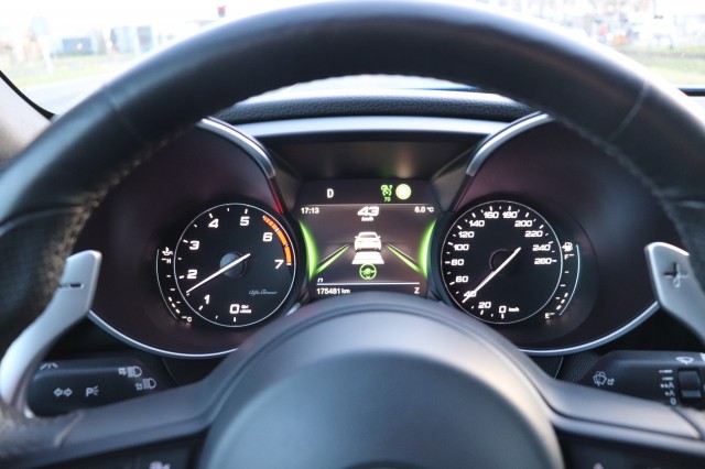 ALFA ROMEO GIULIA 2.0T TI Sprint /ORIG.NL/1E EIG./DEALERONDERH., Carmix, OSS