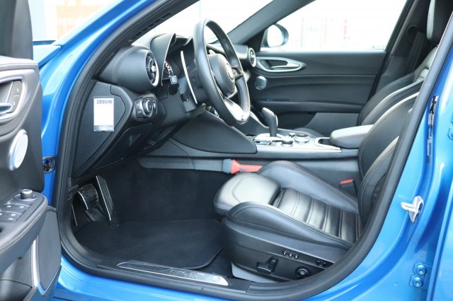 ALFA ROMEO GIULIA 2.0T TI Sprint /ORIG.NL/1E EIG./DEALERONDERH., Carmix, OSS