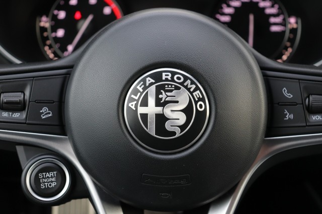 ALFA ROMEO STELVIO 2.0 T Q4 AWD SUPER AUT/A.CARPLAY/SPORTSTOELEN/STOEL/STUURVERW./1, Carmix, OSS