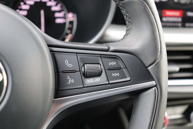 ALFA ROMEO STELVIO 2.0 T Q4 AWD SUPER AUT/A.CARPLAY/SPORTSTOELEN/STOEL/STUURVERW./1, Carmix, OSS