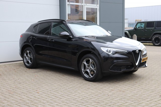 ALFA ROMEO STELVIO 2.0 T Q4 AWD SUPER AUT/A.CARPLAY/SPORTSTOELEN/STOEL/STUURVERW./1, Carmix, OSS