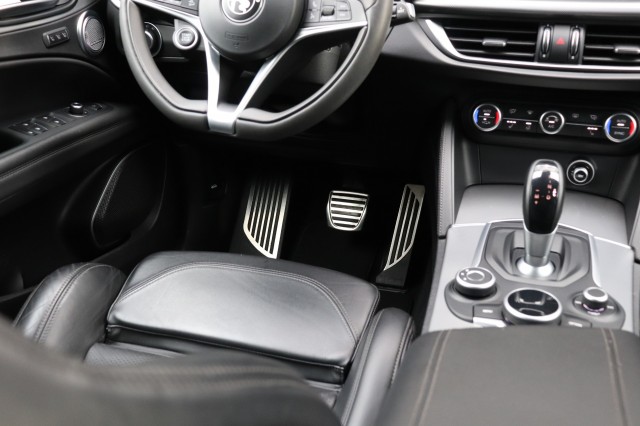 ALFA ROMEO STELVIO 2.0 T Q4 AWD SUPER AUT/A.CARPLAY/SPORTSTOELEN/STOEL/STUURVERW./1, Carmix, OSS